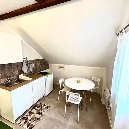Prvi Maj Apartment *